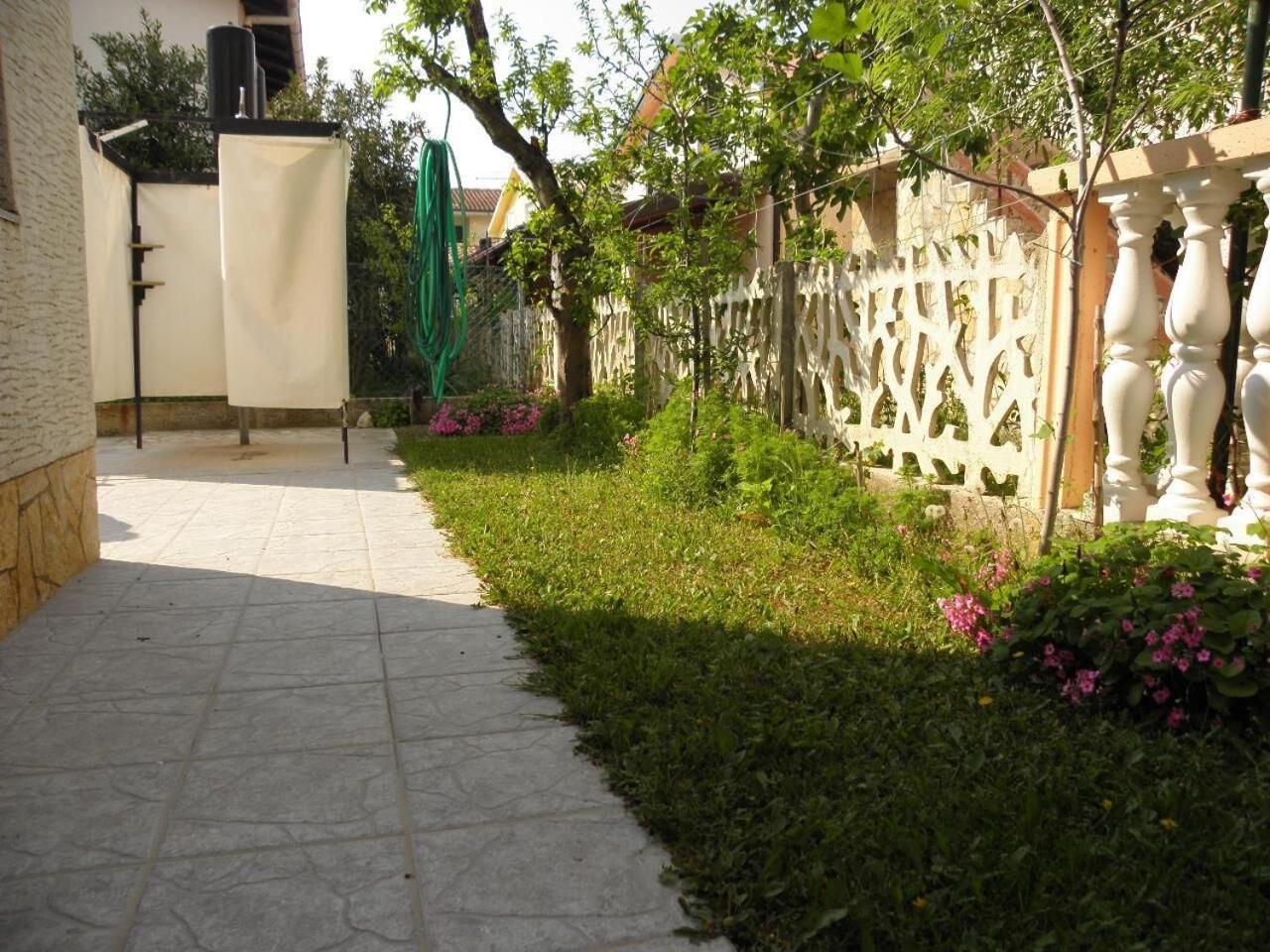 Apartments Petar - 30 M From Sandy Beach Nin Exterior photo
